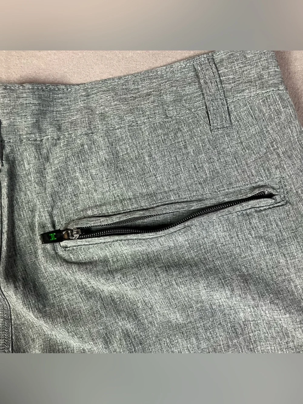 Hawke & Co. Men’s Size 30 Stretch Hybrid Performance Shorts Light Gray NWT!